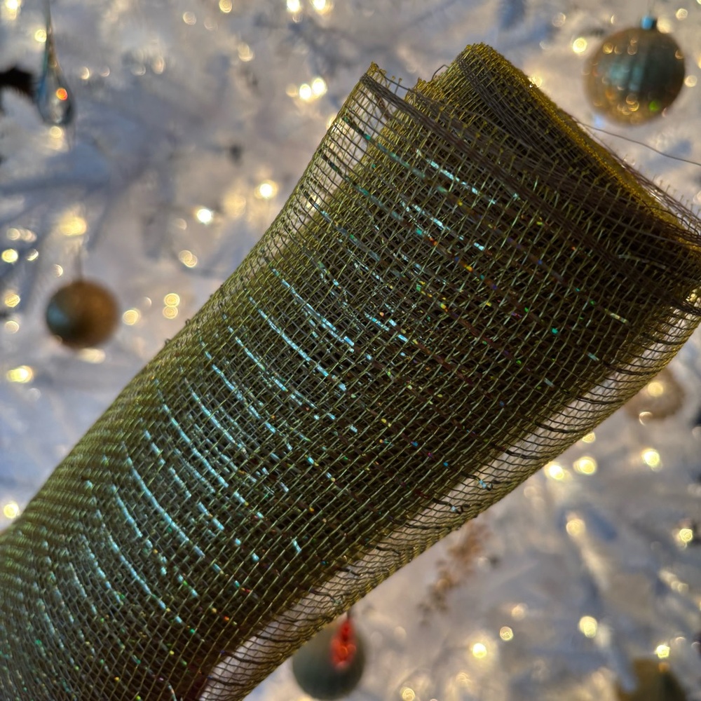 Gold & Black Deco Mesh - 21” X 10 yards - Elegant Shimmer for Decor & Crafts